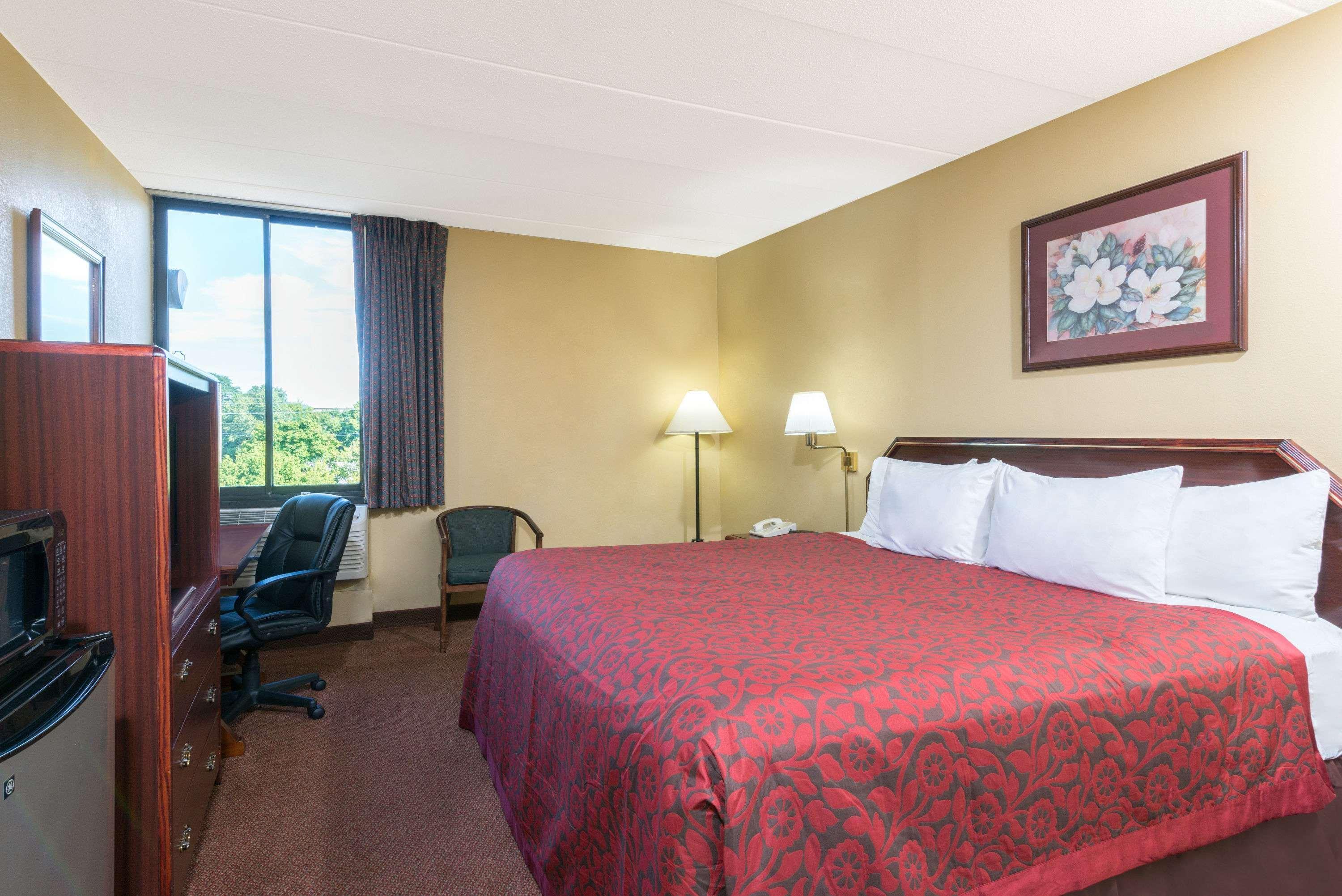 Days Inn By Wyndham Hagerstown I-70 Eksteriør bilde
