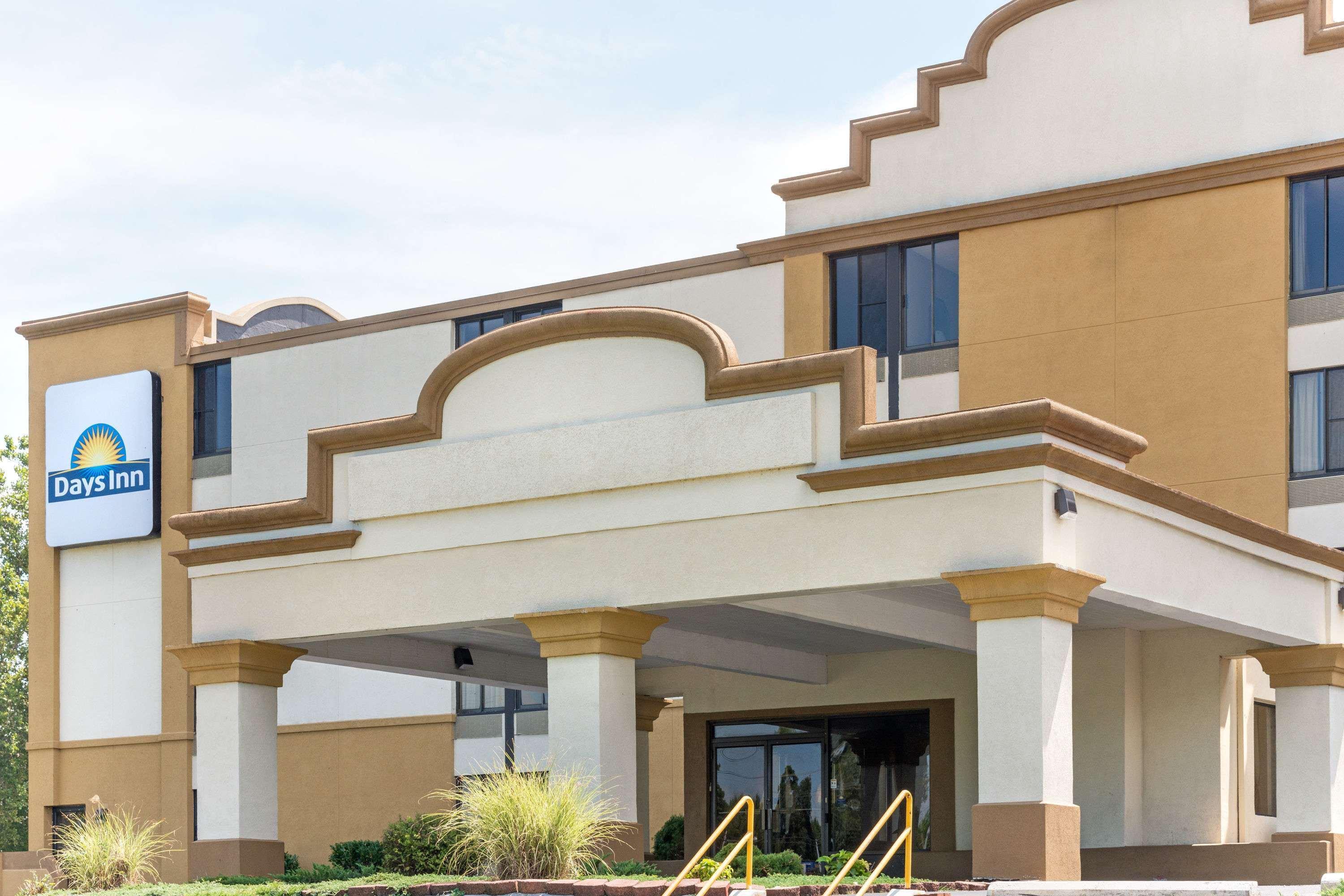 Days Inn By Wyndham Hagerstown I-70 Eksteriør bilde